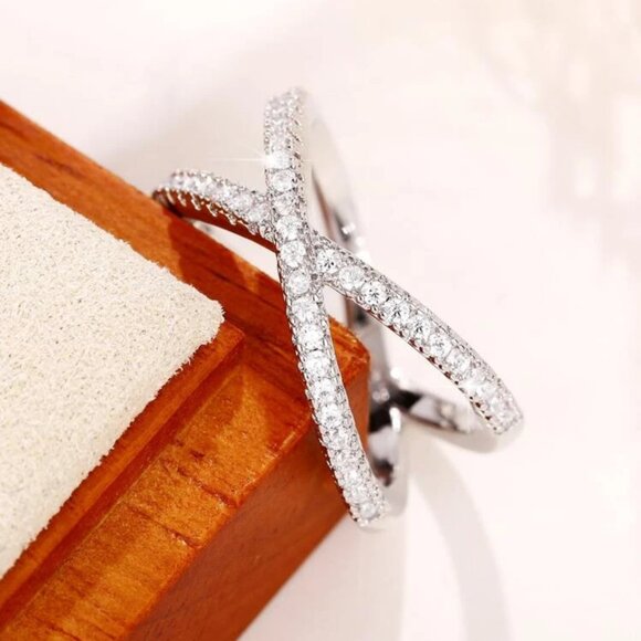 ZUMA BRIDAL WEDDING RING - Picture 2 of 4